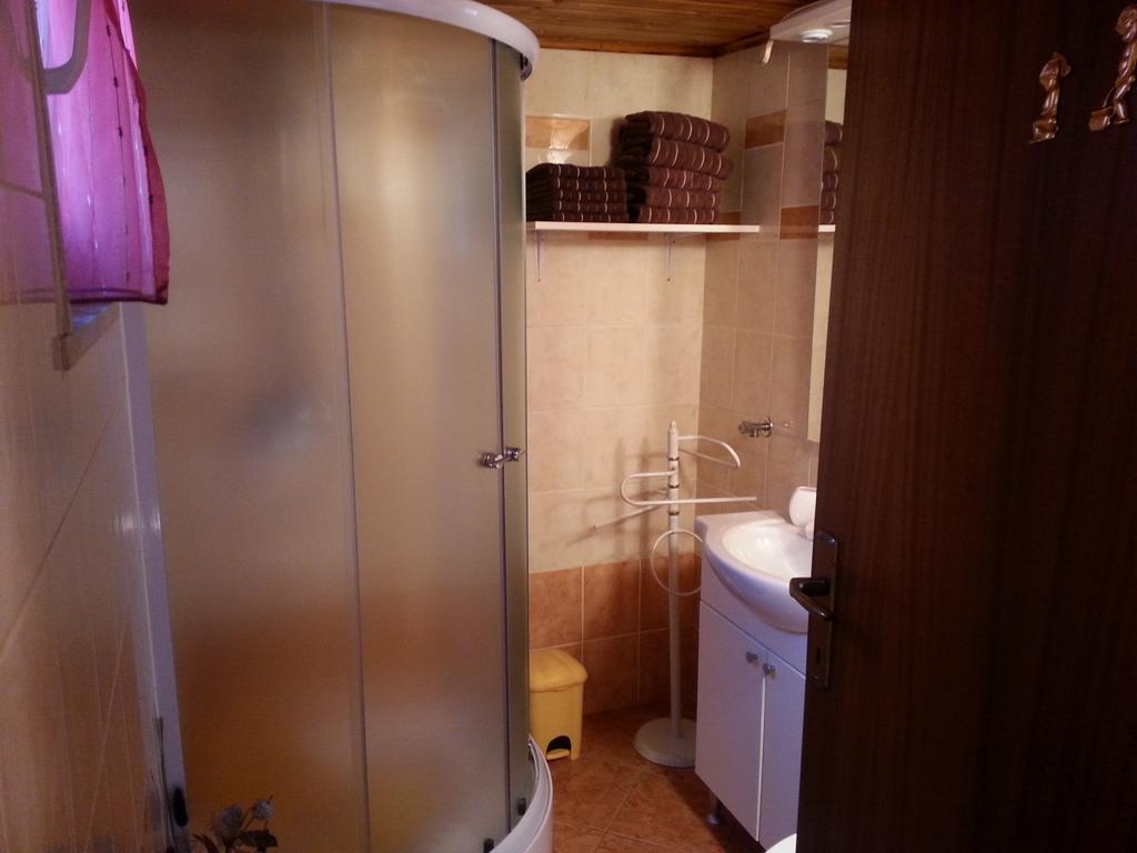 Holiday Home Izabela Krsan Екстер'єр фото